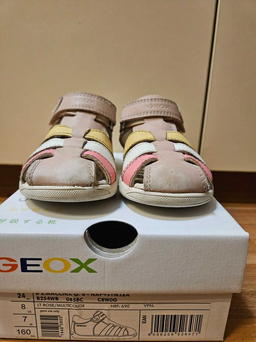 Сандали за момиче Geox