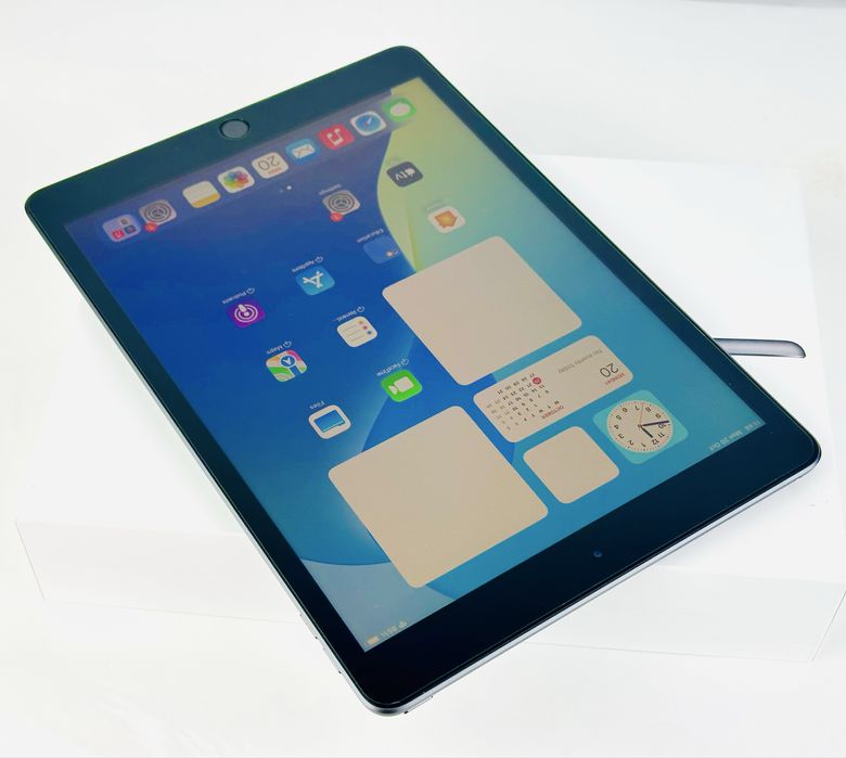 КАТО НОВ! Apple iPad 8th Gen 32GB WiFi Space Gray Гаранция!