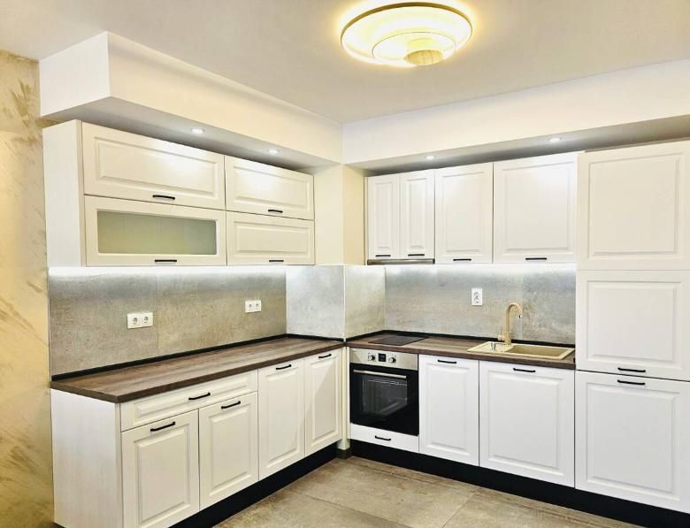 Дава се под наем Двустаен апартамент в Пловдив, Христо Смирненски - 80 кв.м за 650 € - Снимка #2