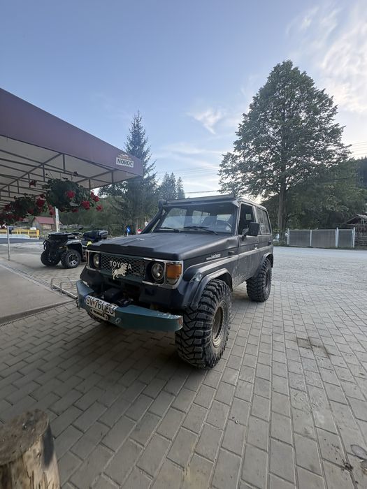 TOYOTA Land Cruiser 0 — imagine 4
