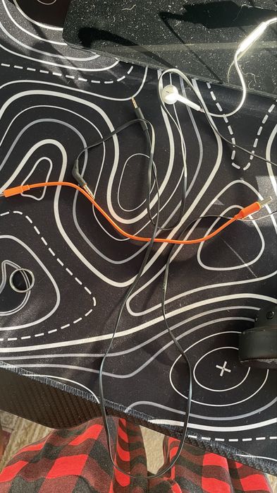 Продаю наушники JBL Tune 760NC (ANC)