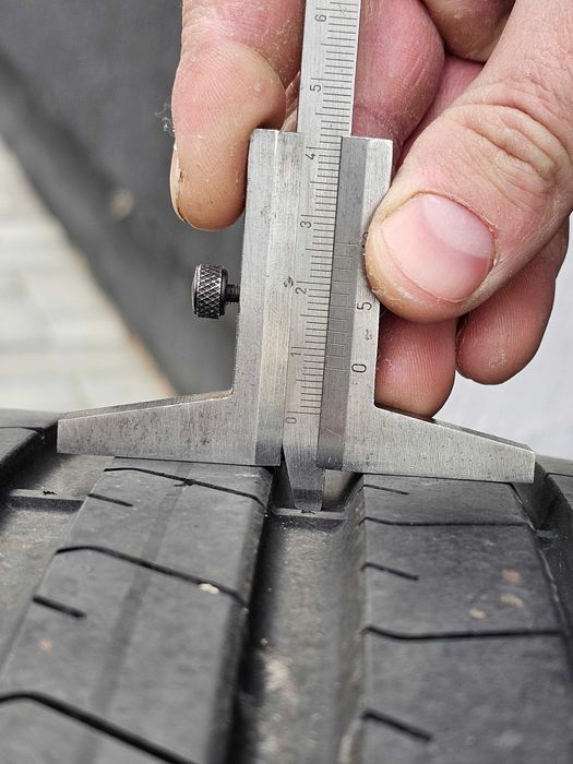 Anvelopa Vara 245/40 R19 98Y Pirelli P Zero PZ4