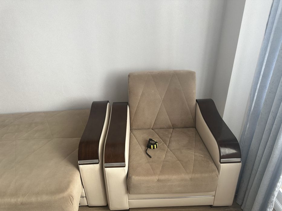 Продаётся диван с креслами