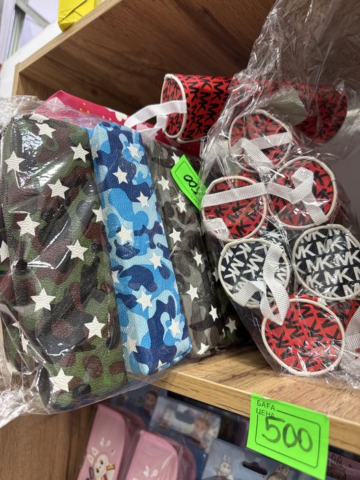 Продаются пеналы для школьников