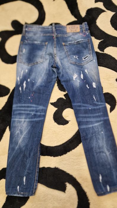 Blugi Dsquared2, originali.