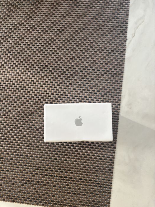 Vând AirPods Pro 3 – originale, noi, sigilate