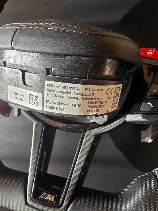 Volan complet BMW seria G din carbon mat