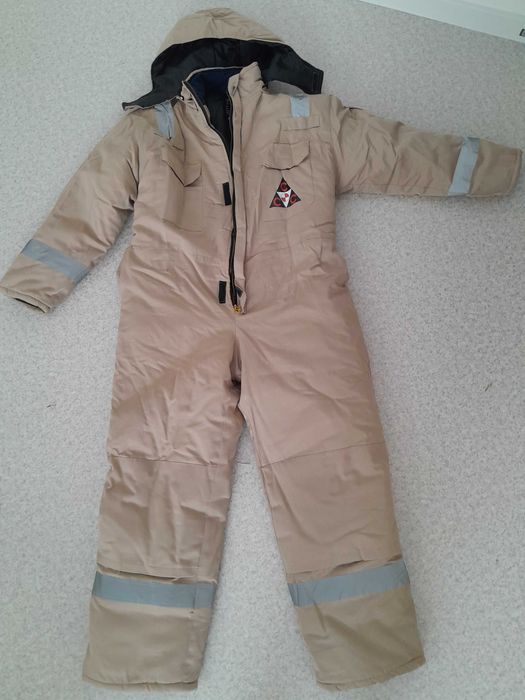 Спец одежда,комбензон.