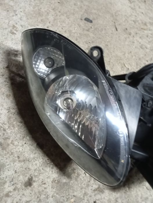 Фар за Piaggio X9