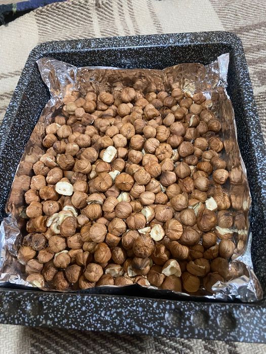 Продавам лешници