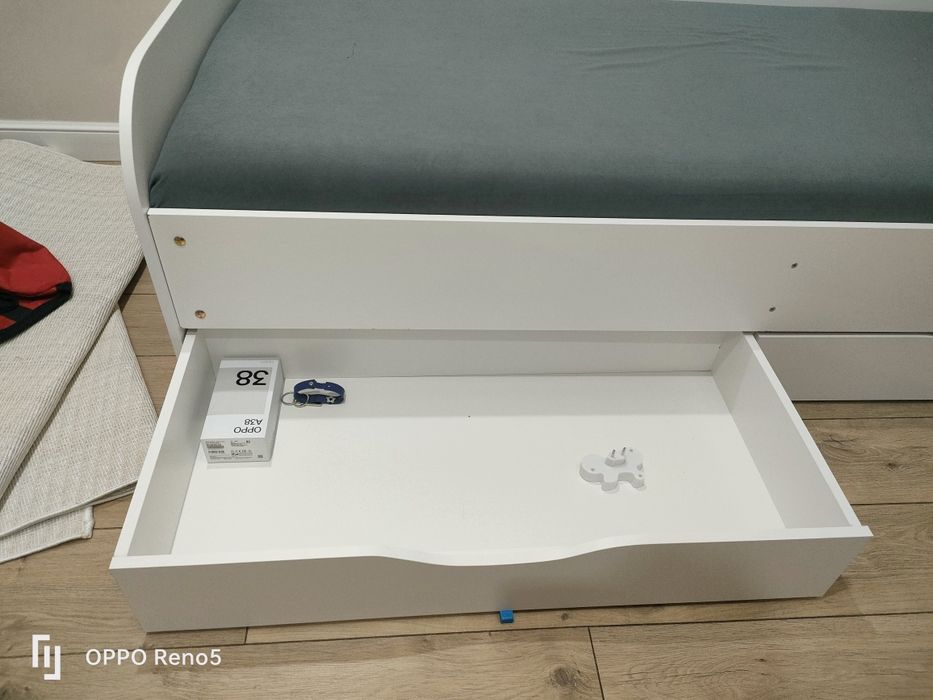 Продам  кровать-полуторку