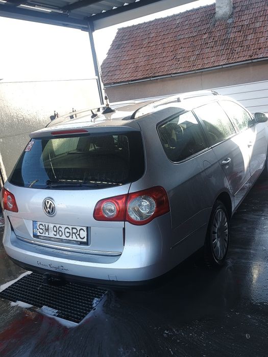 Vând passat B6 motor 2L