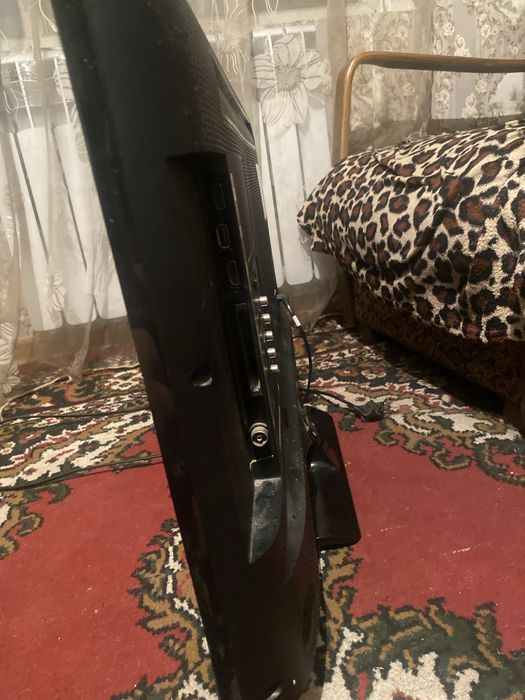 Продам телевизор