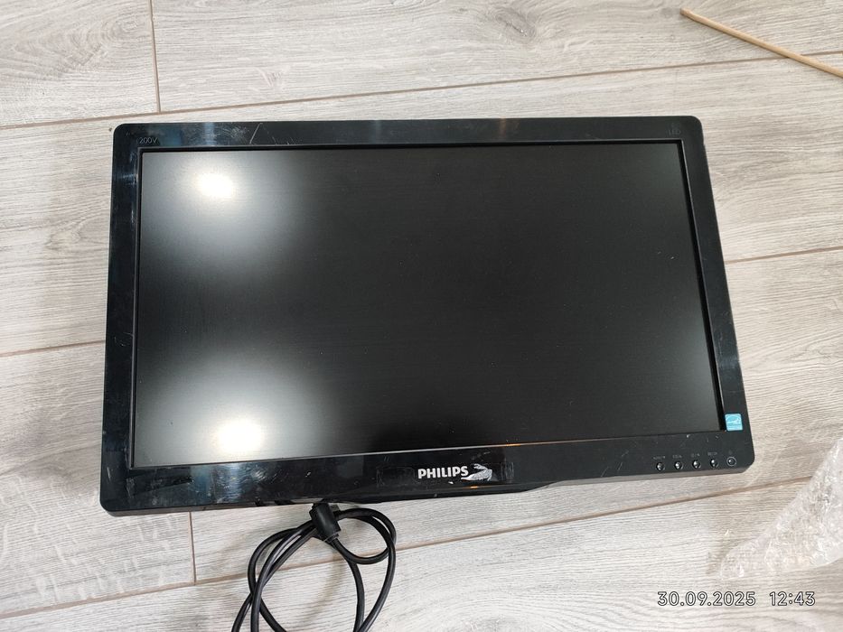 Продам мониторы LG Philips fudgitsu