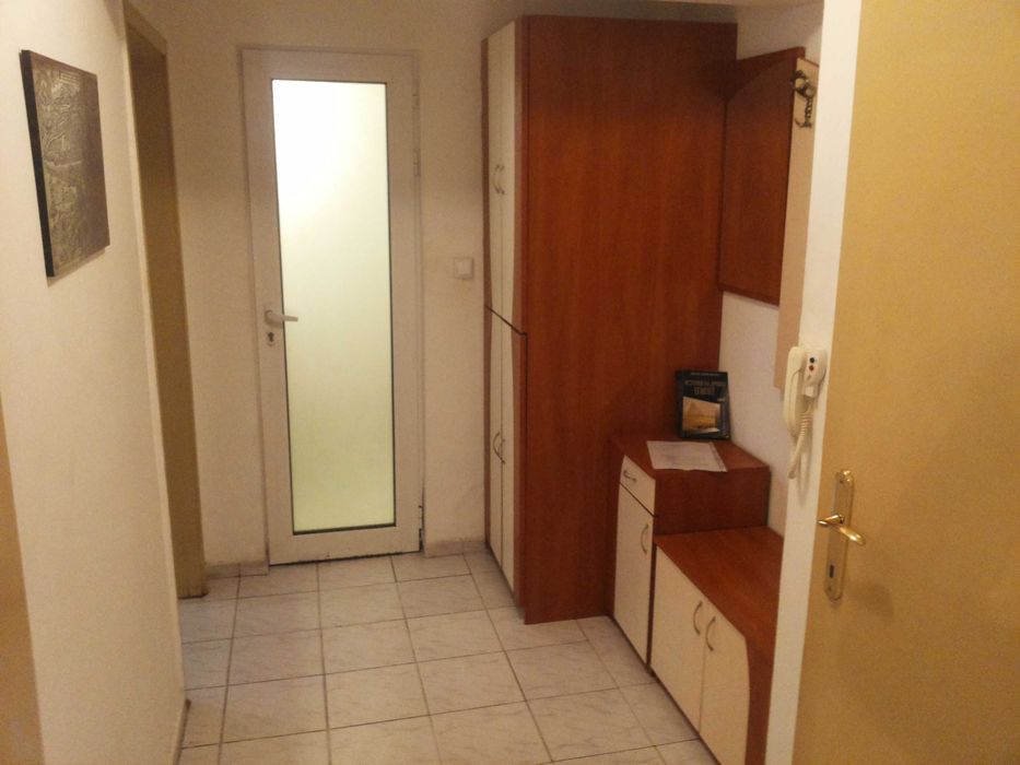 Дава се под наем Двустаен апартамент в София, Лозенец - 75 кв.м за 306 € - Снимка #4