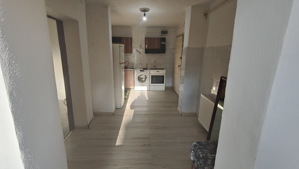 Apartament/ spatiu comercial de inchiriat