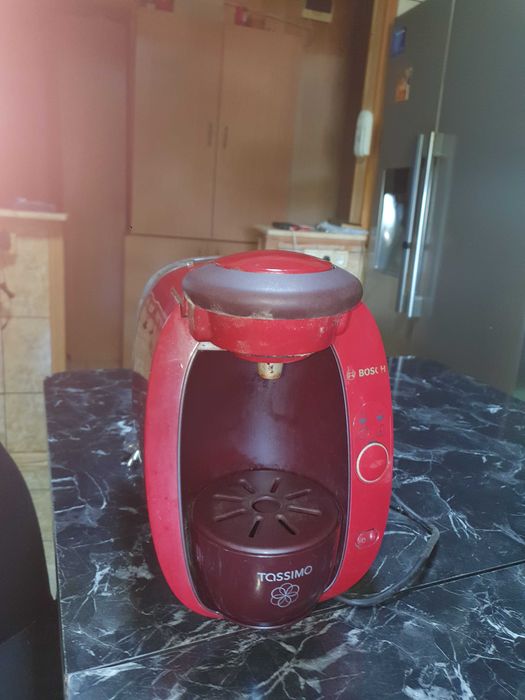 Vand expresor cafea cu capsule tassimo