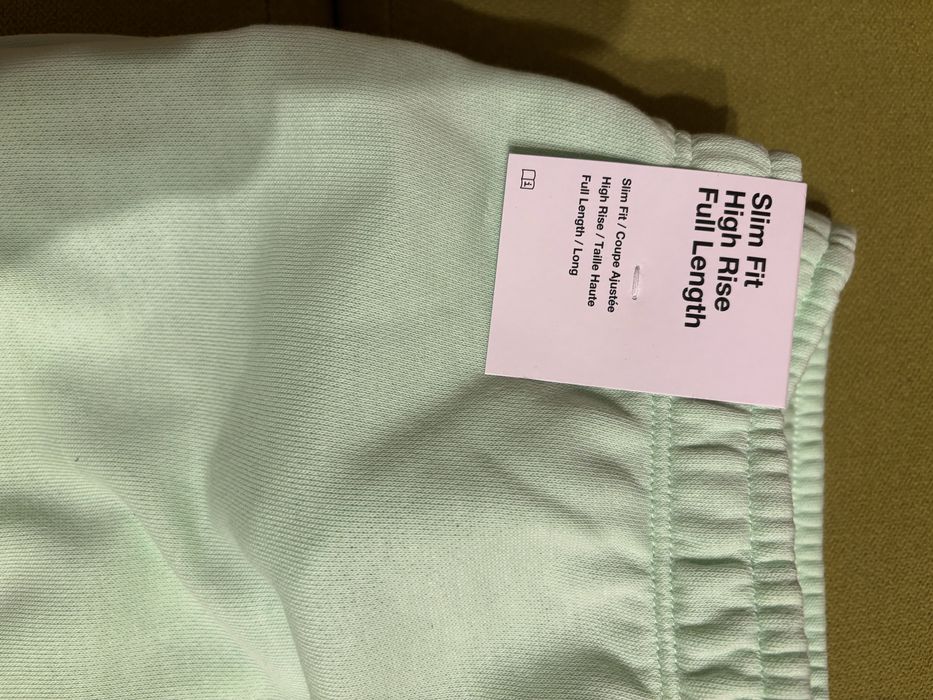 Дамско долнище Nike - НОВО