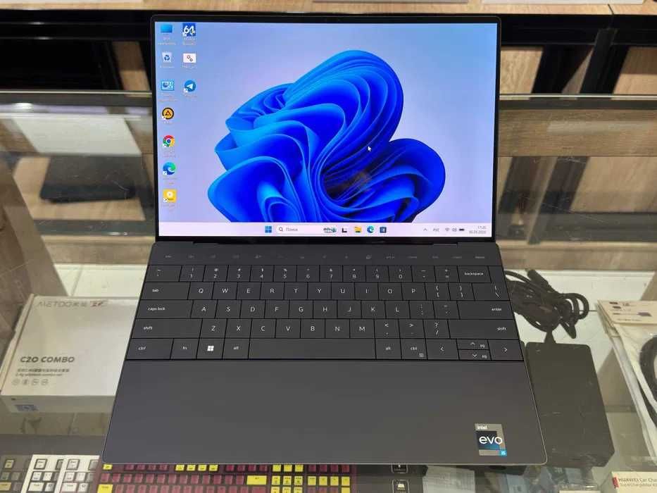 DELL XPS 13 9320