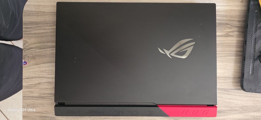Laptop ROG Strix G713IE