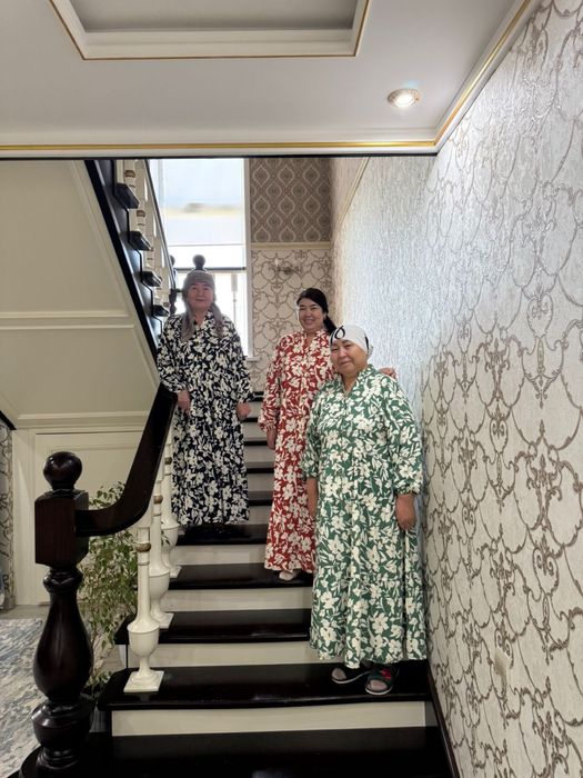 Продам новые платья