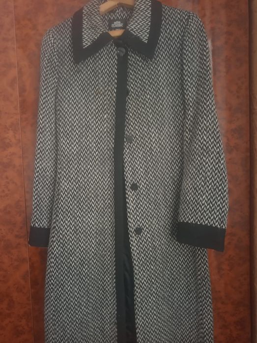 Продам осеннее пальто