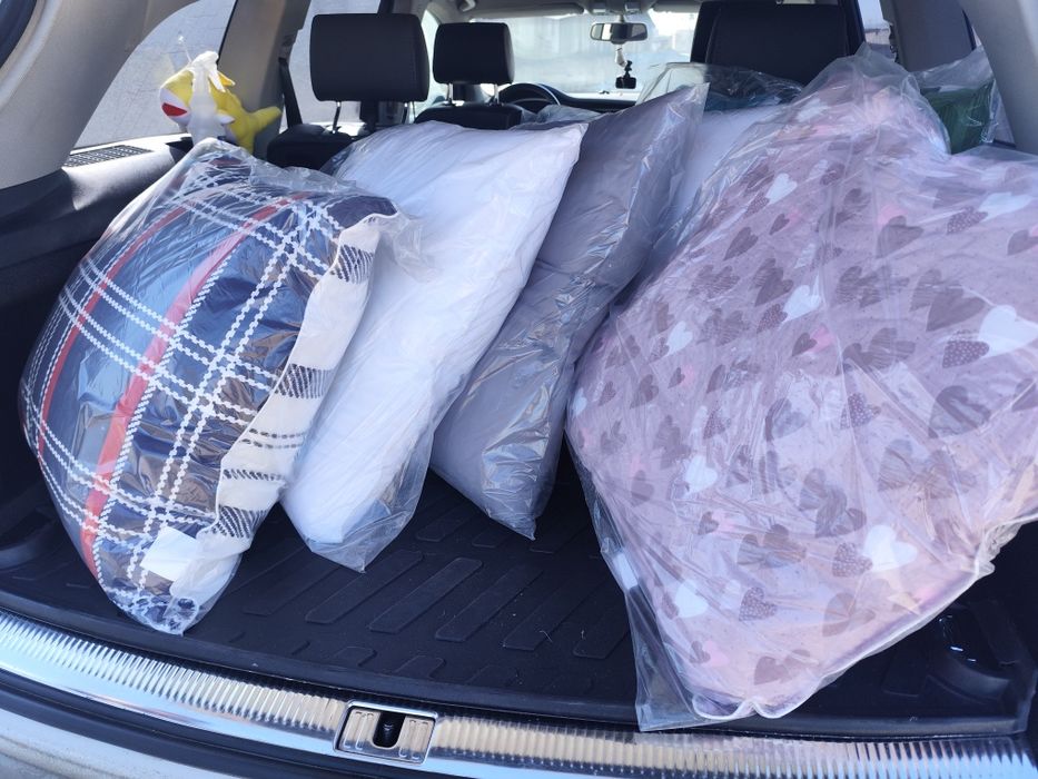 Продам новые подушки 70×70