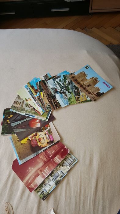 Продавам картички от 60-та и 70та година и други неща.