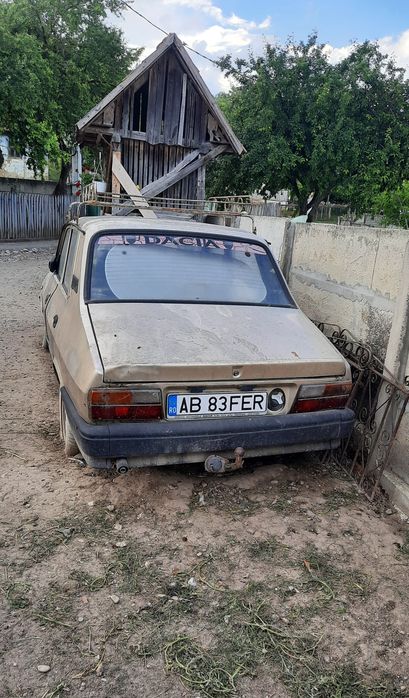 Vând dacie pentru rabla