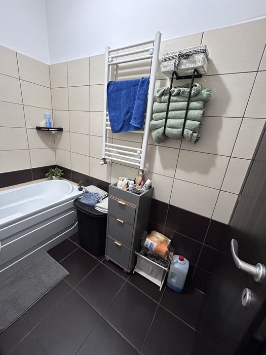Inchiriez Apartament 2 camere