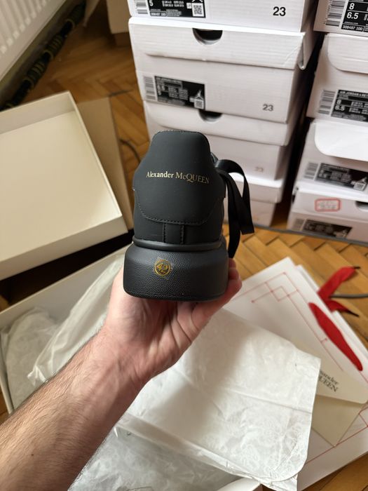 Alexander McQueen Negrii marimea 38, 42, 43