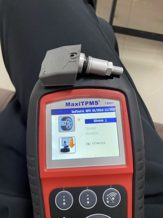 Горит ошибка давления шин? Прописка TPMS датчиков