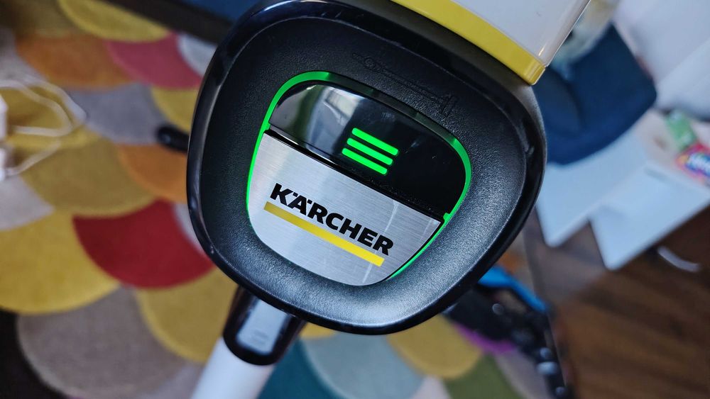 Aspirator vertical fără cablu Kärcher VC6 Cordless OurFamily