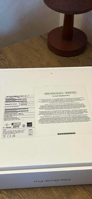 MacBook Pro 13-inch M2 (2022) | 8GB RAM | 256GB SSD | Ca Nou