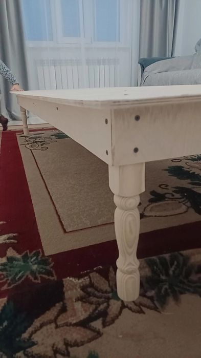 Продам стол низки 2шт