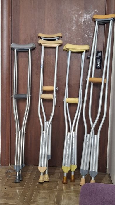 Костыли подмышечные