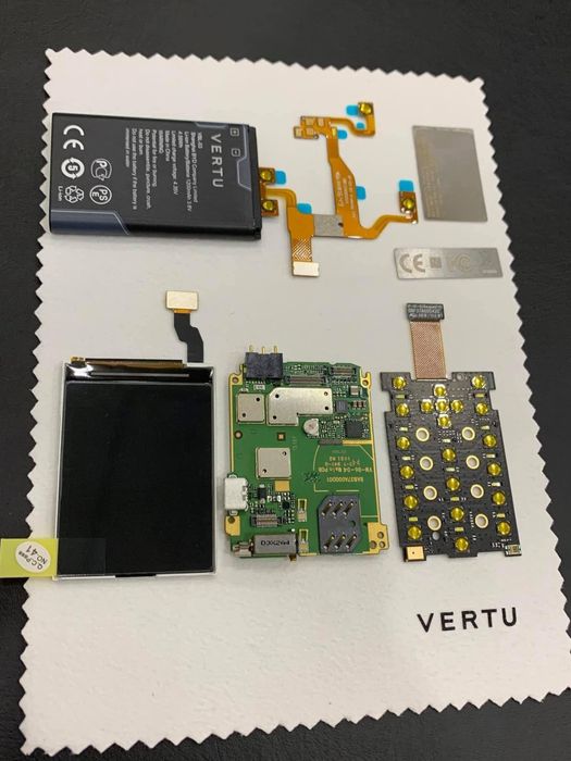 Vertu Signature 4G комплект електроника