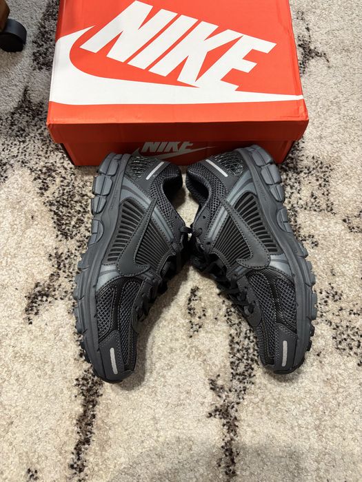 Nike Vomero 5 - marime 43