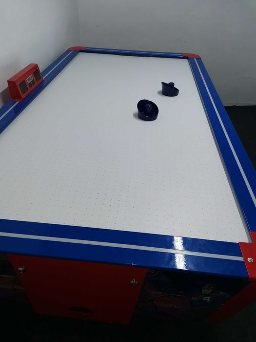 Въздушен хокей нов