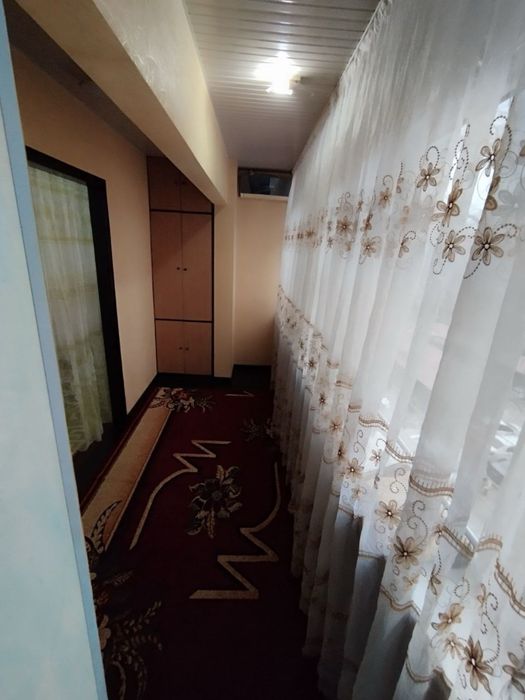 Chilonzor  12 kv 2/4/9 sotiladi srochno!!!