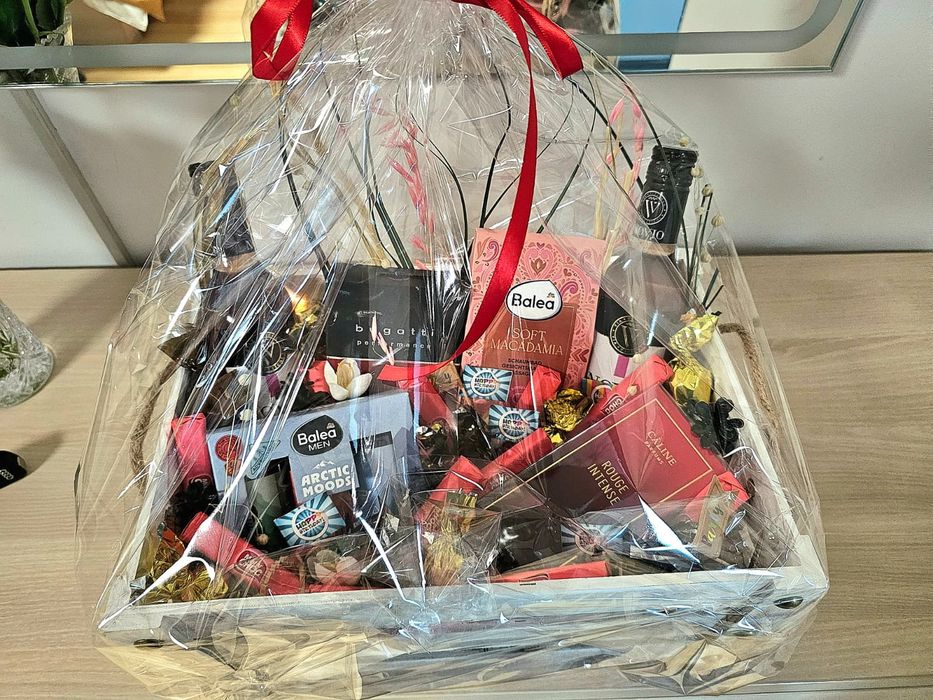 Când Gândul Contează: Coșuri Cadou cu Poveste!
​Vrei să faci un cadou