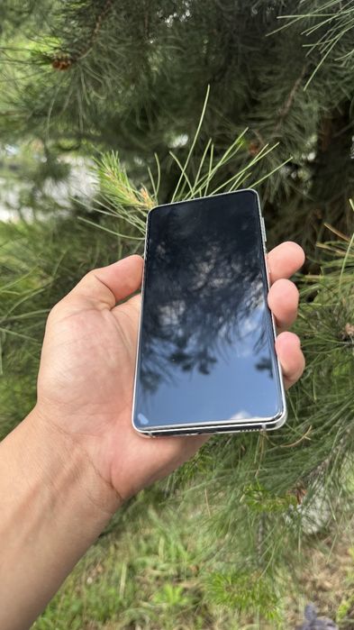 Samsung S21 5G 8/258 gb