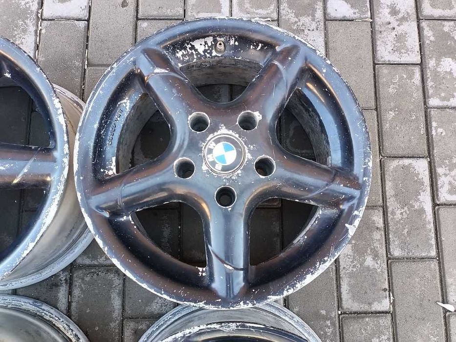 Продам оригинальные легкосплавные диски "EMR" на BMW 5 е39.