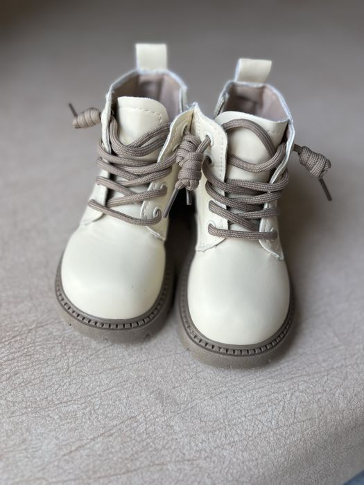 Ботинки детские весенние