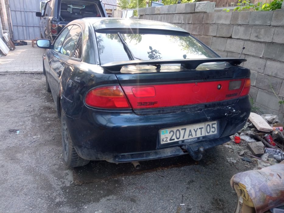 Продам Мазда 323