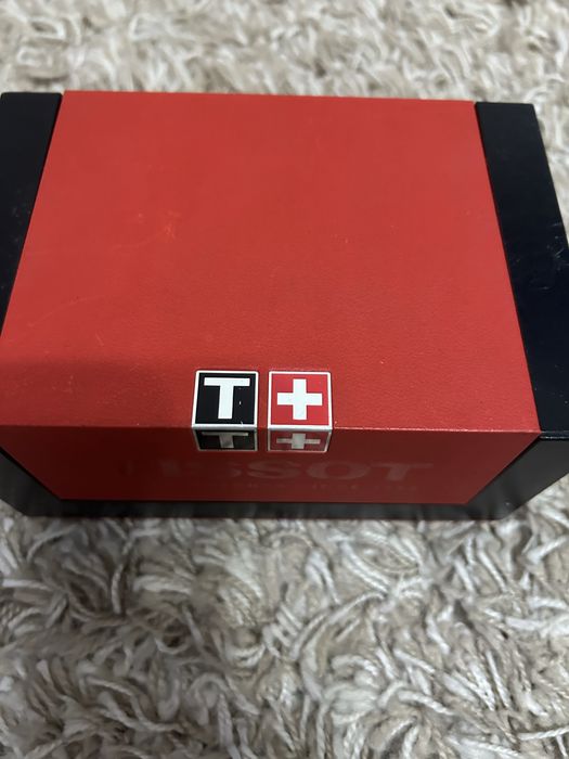 Продам часы тиссот  романсон женские
