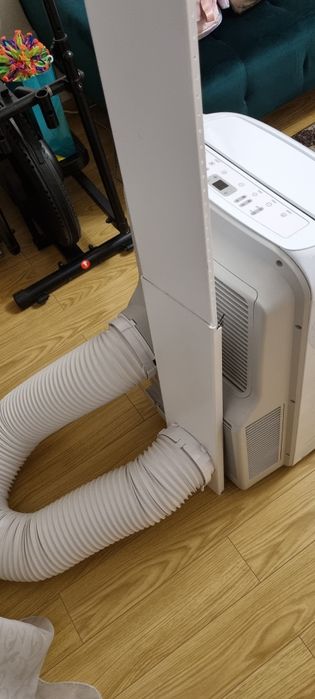 Aparat aer condiționat portabil Beko ba312c 12000btu cu dezumificare