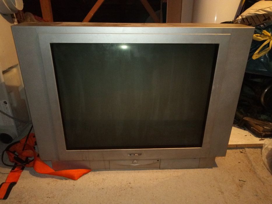 Телевизор samsung