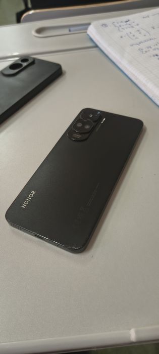 Vând telefon Honor 90 lite