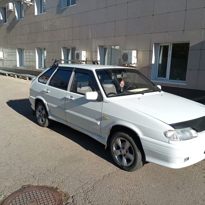 Продам Ваз 2114 белого цвета